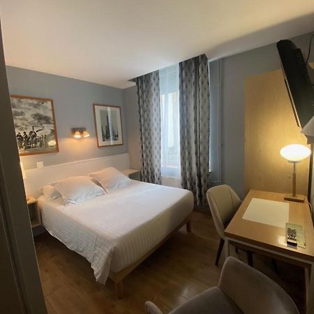 Hotel Le Pelican Charleville-Mézières Εξωτερικό φωτογραφία
