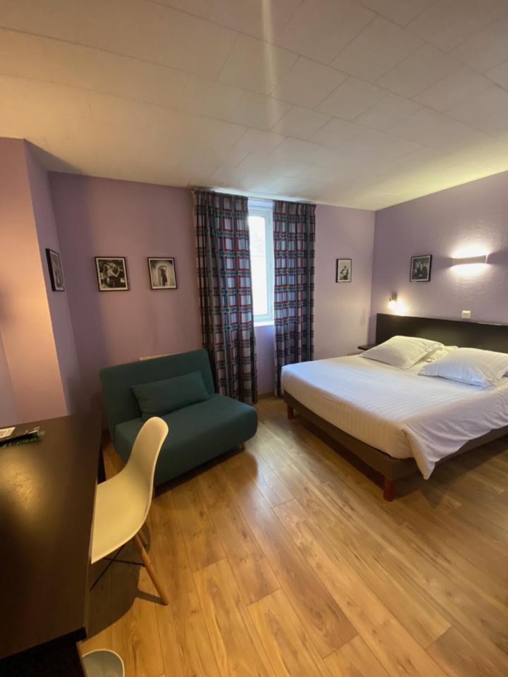 Hotel Le Pelican Charleville-Mézières Εξωτερικό φωτογραφία
